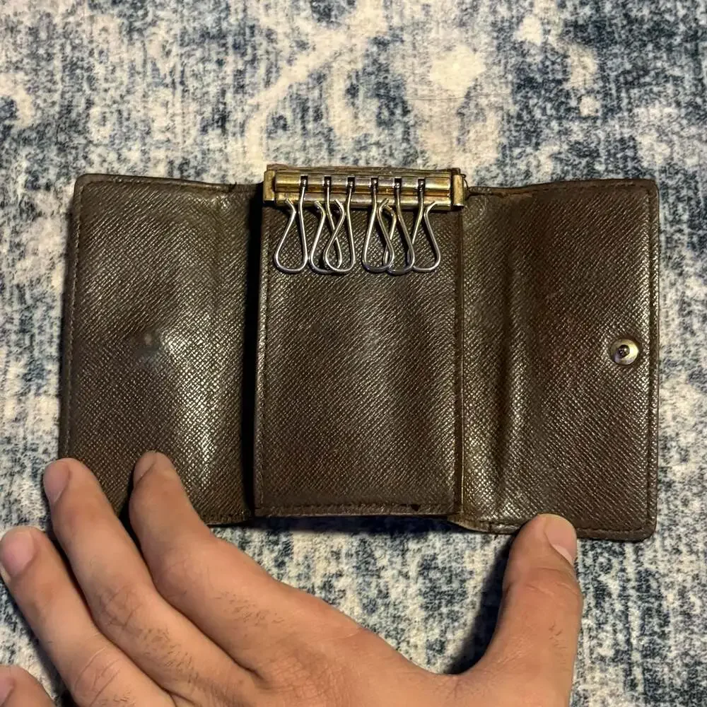 Louis Vuitton Damier Ebene 6-Key Holder